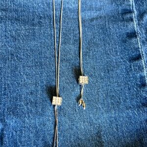 90’s Elegant Silver Necklace with Square Pendants that are adjustable